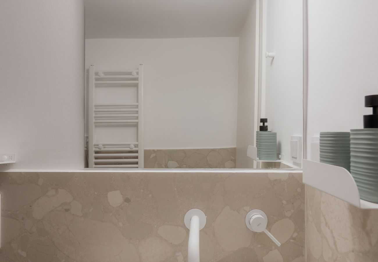 Apartment in Athens - Cozy 2BR Apartment • Warm, Bright & Steps to Metro