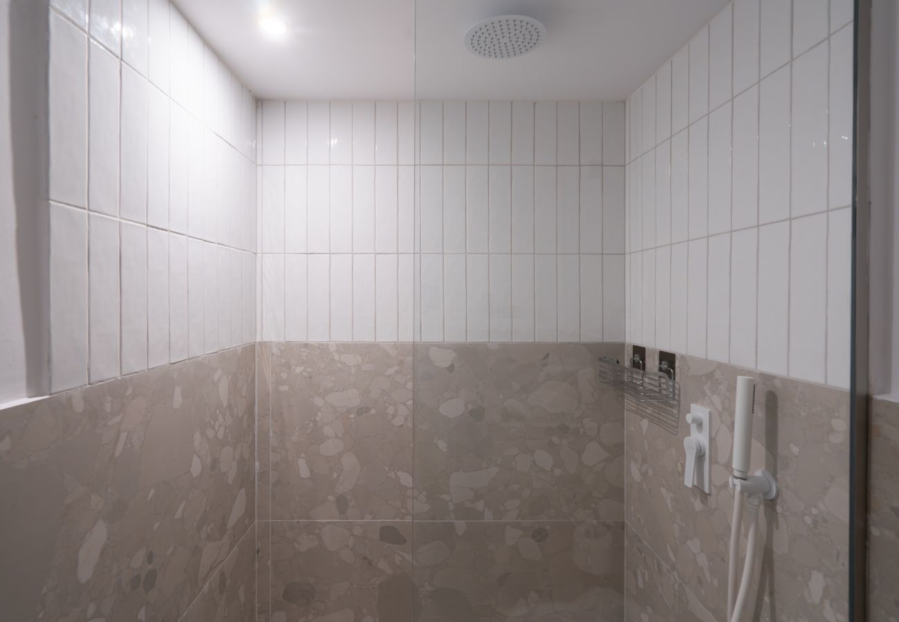 Apartment in Athens - Cozy 2BR Apartment • Warm, Bright & Steps to Metro