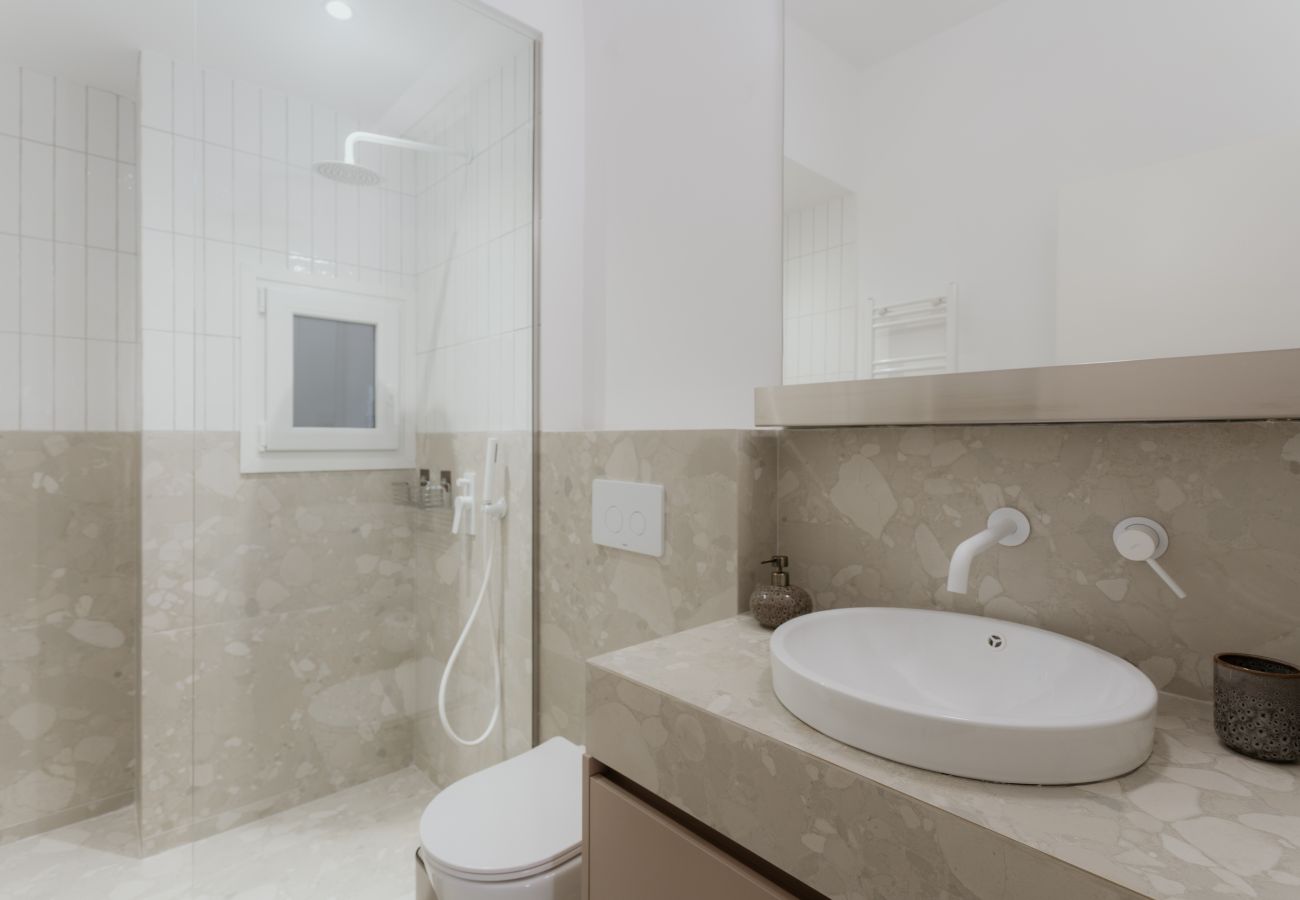 Apartment in Athens - Cozy 2BR Apartment • Warm, Bright & Steps to Metro