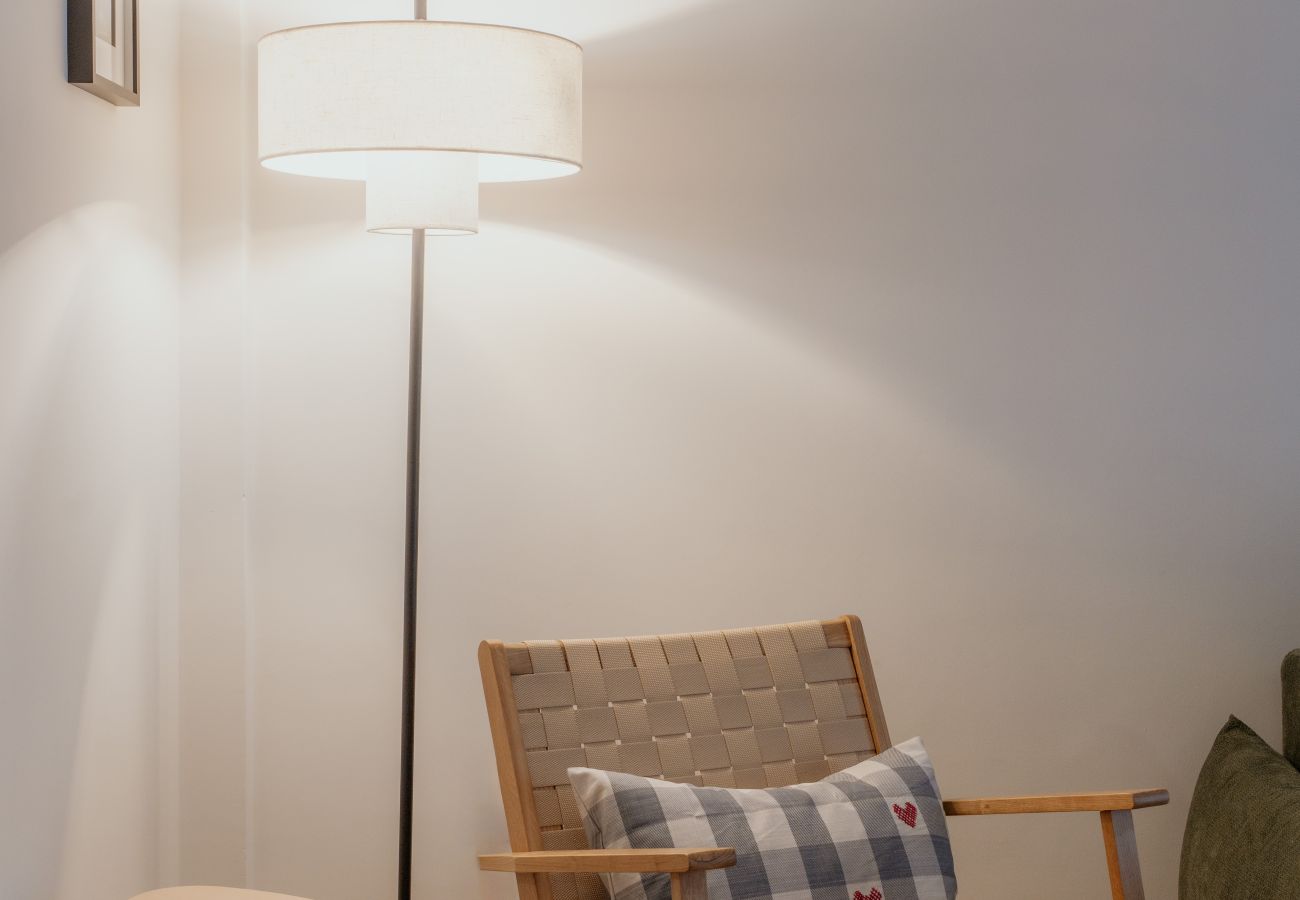 Apartment in Athens - Cozy 2BR Apartment • Warm, Bright & Steps to Metro