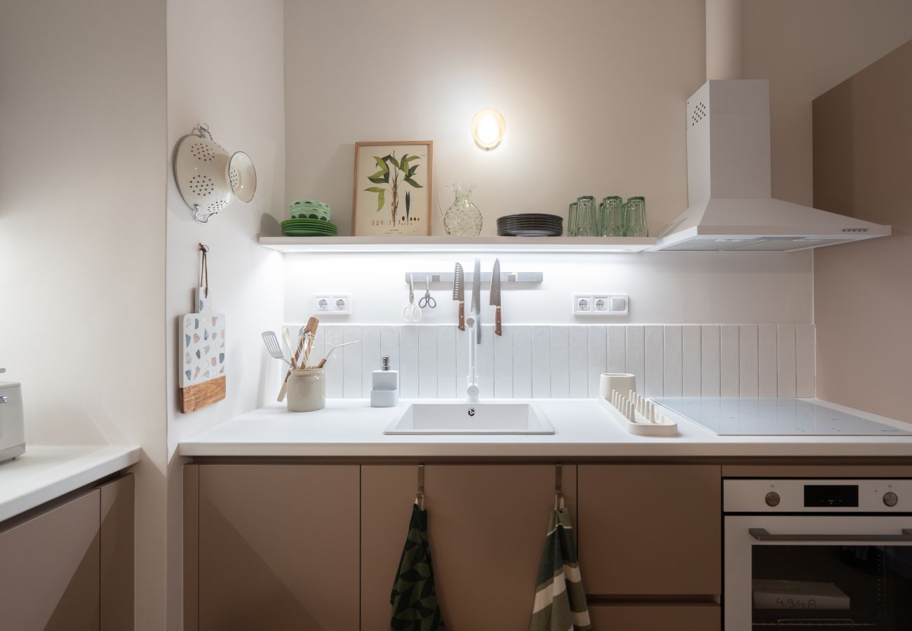 Apartment in Athens - Cozy 2BR Apartment • Warm, Bright & Steps to Metro