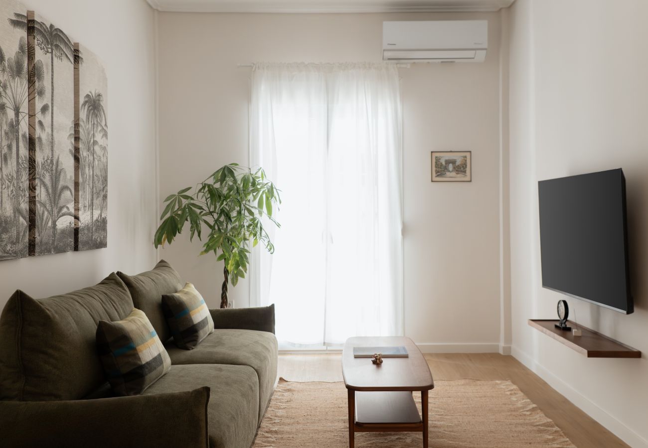 Apartment in Athens - Cozy 2BR Apartment • Warm, Bright & Steps to Metro
