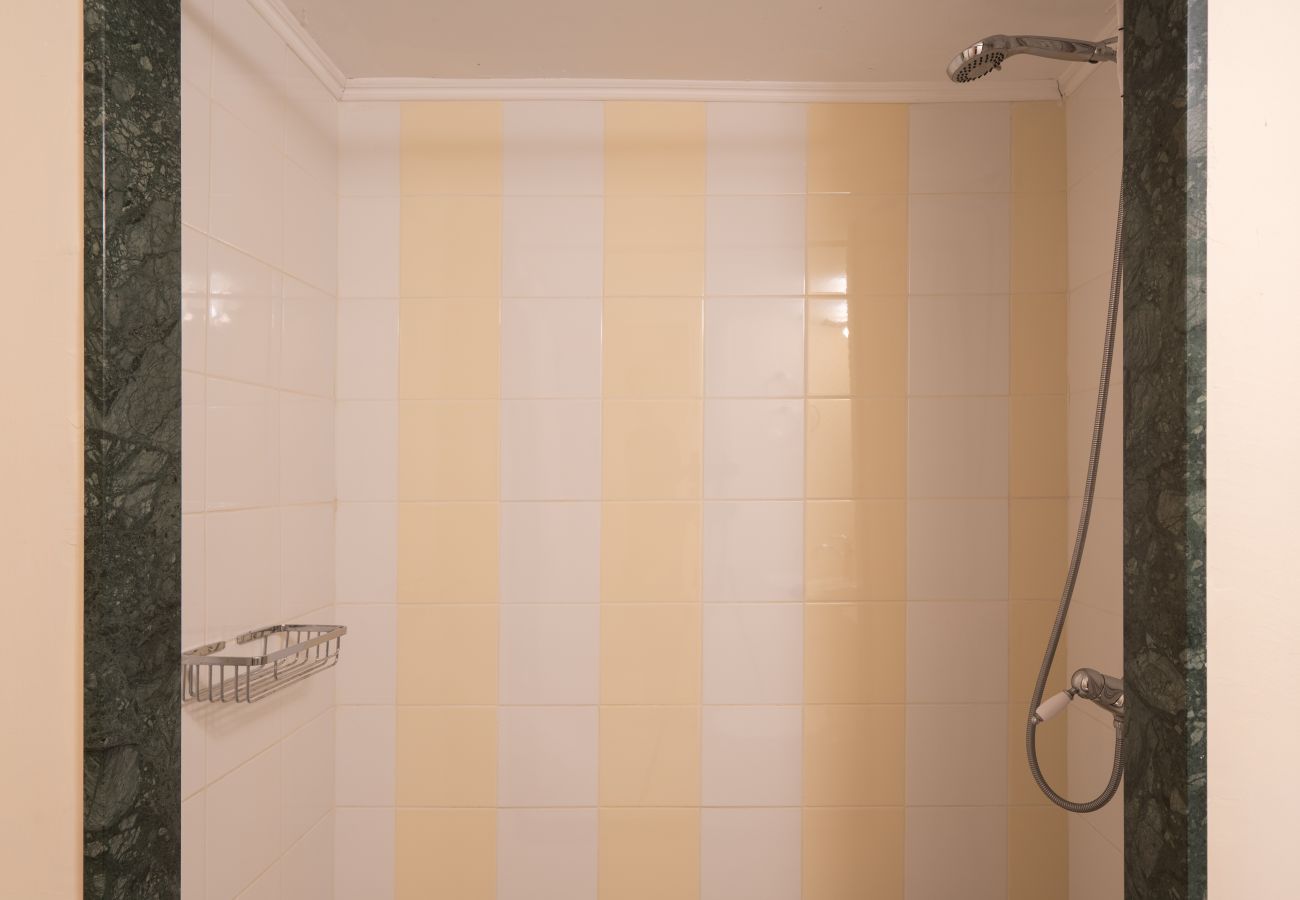 Apartment in Athens - Cozy & Quiet 1BR Near Acropolis & Metro | Koukaki