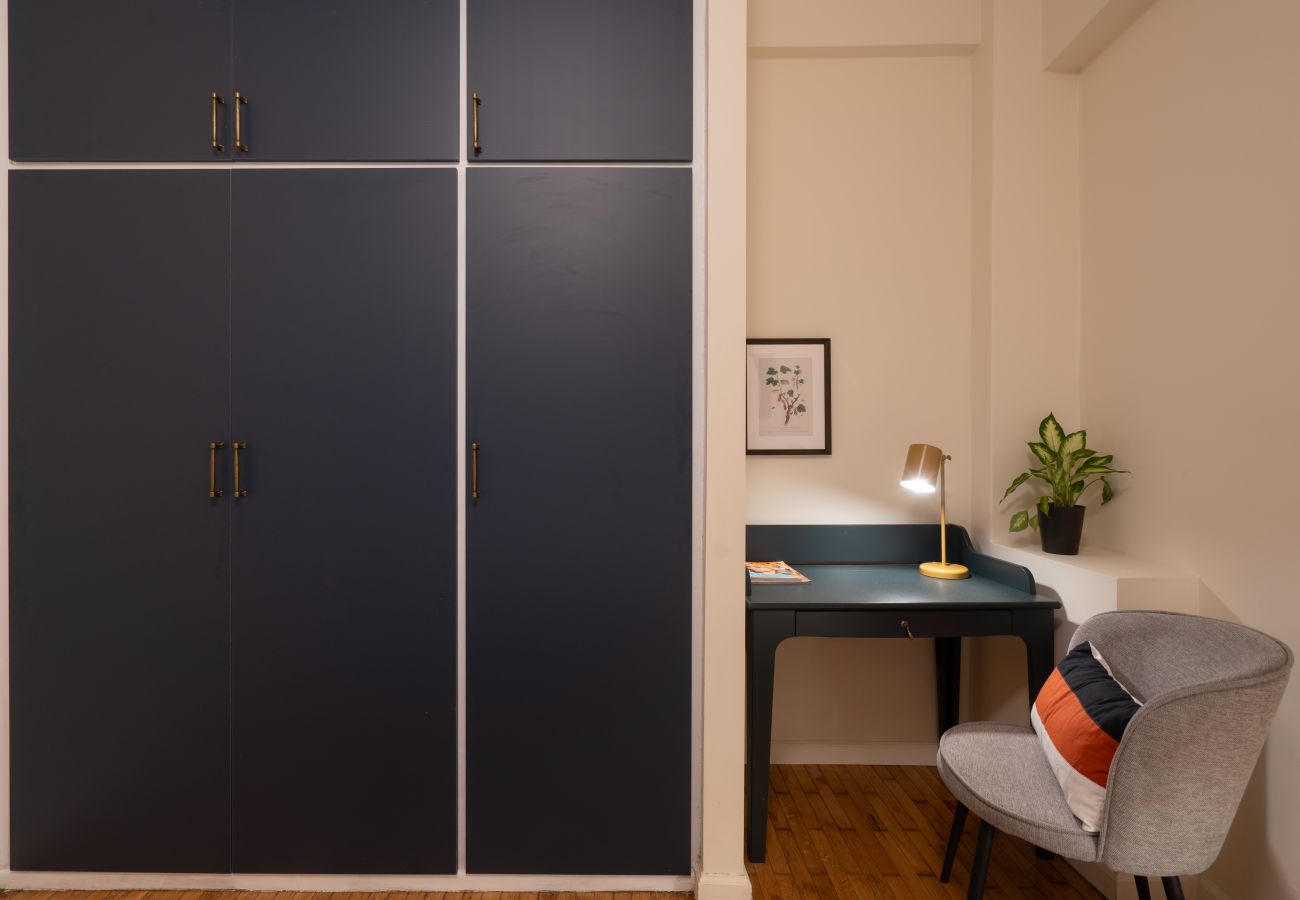 Apartment in Athens - Cozy & Quiet 1BR Near Acropolis & Metro | Koukaki