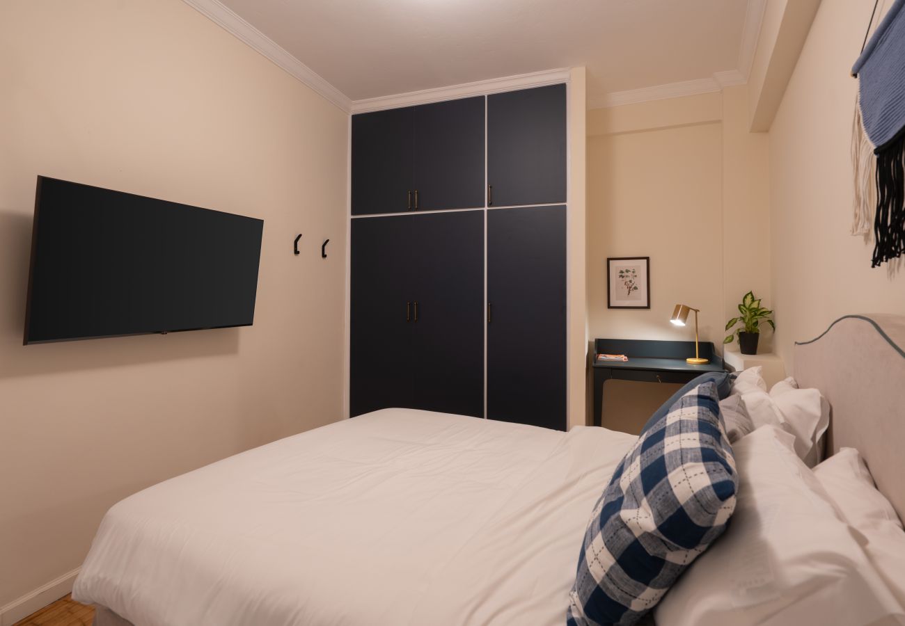 Apartment in Athens - Cozy & Quiet 1BR Near Acropolis & Metro | Koukaki