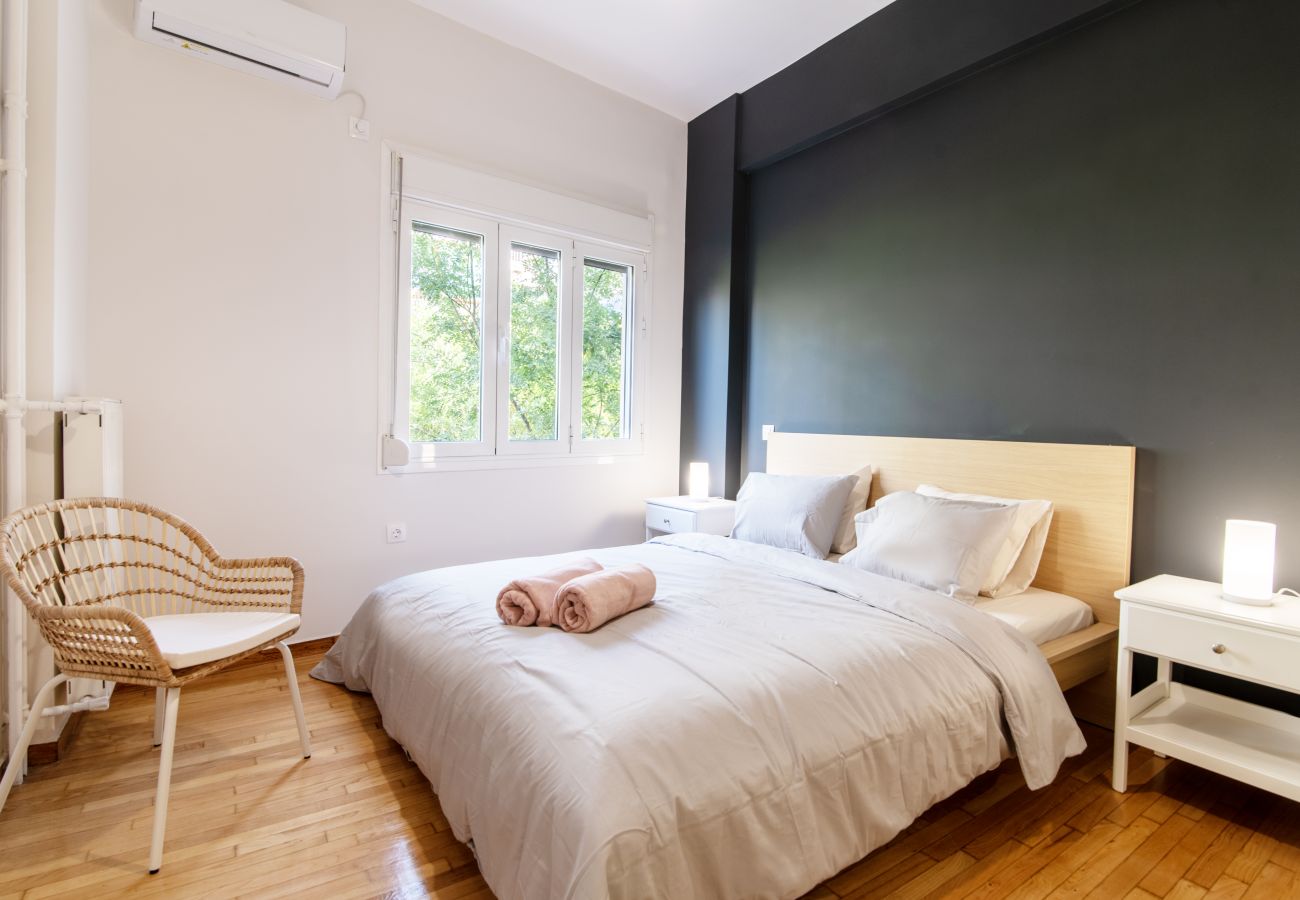 Apartment in Athens - 2BR Koukaki Suite Near Metro & Acropolis