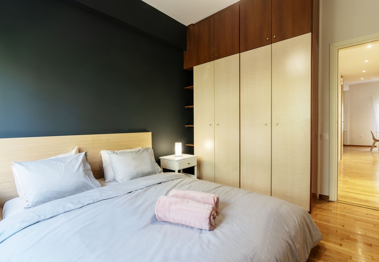 Apartment in Athens - 2BR Koukaki Suite Near Metro & Acropolis