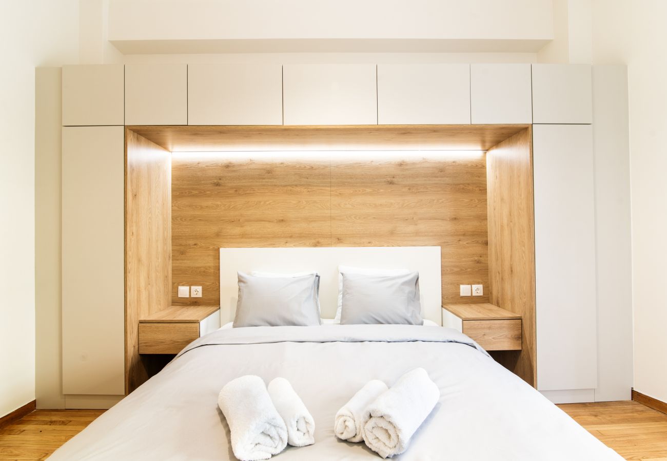 Apartment in Athens - 2BR Koukaki Suite Near Metro & Acropolis