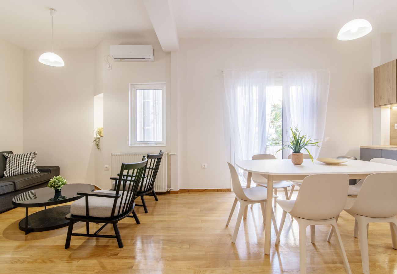 Apartment in Athens - 2BR Koukaki Suite Near Metro & Acropolis