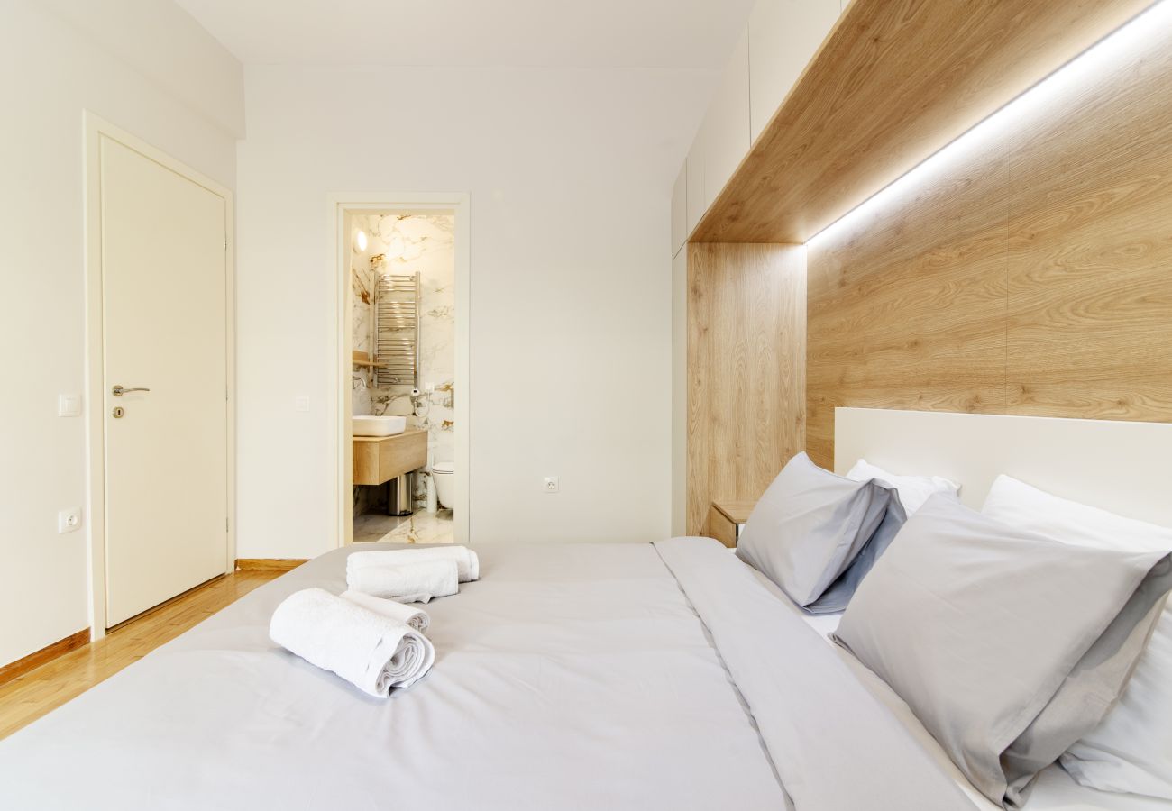 Apartment in Athens - 2BR Koukaki Suite Near Metro & Acropolis