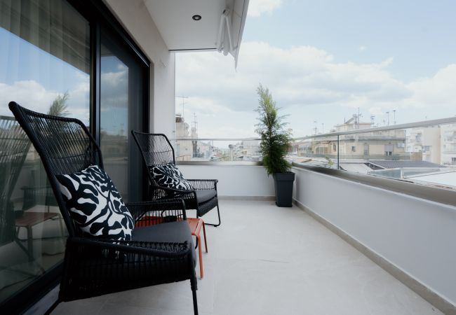 Apartment in Kallithea - 1BR Suite Apt | City Views | Metro | Pvt Parking!
