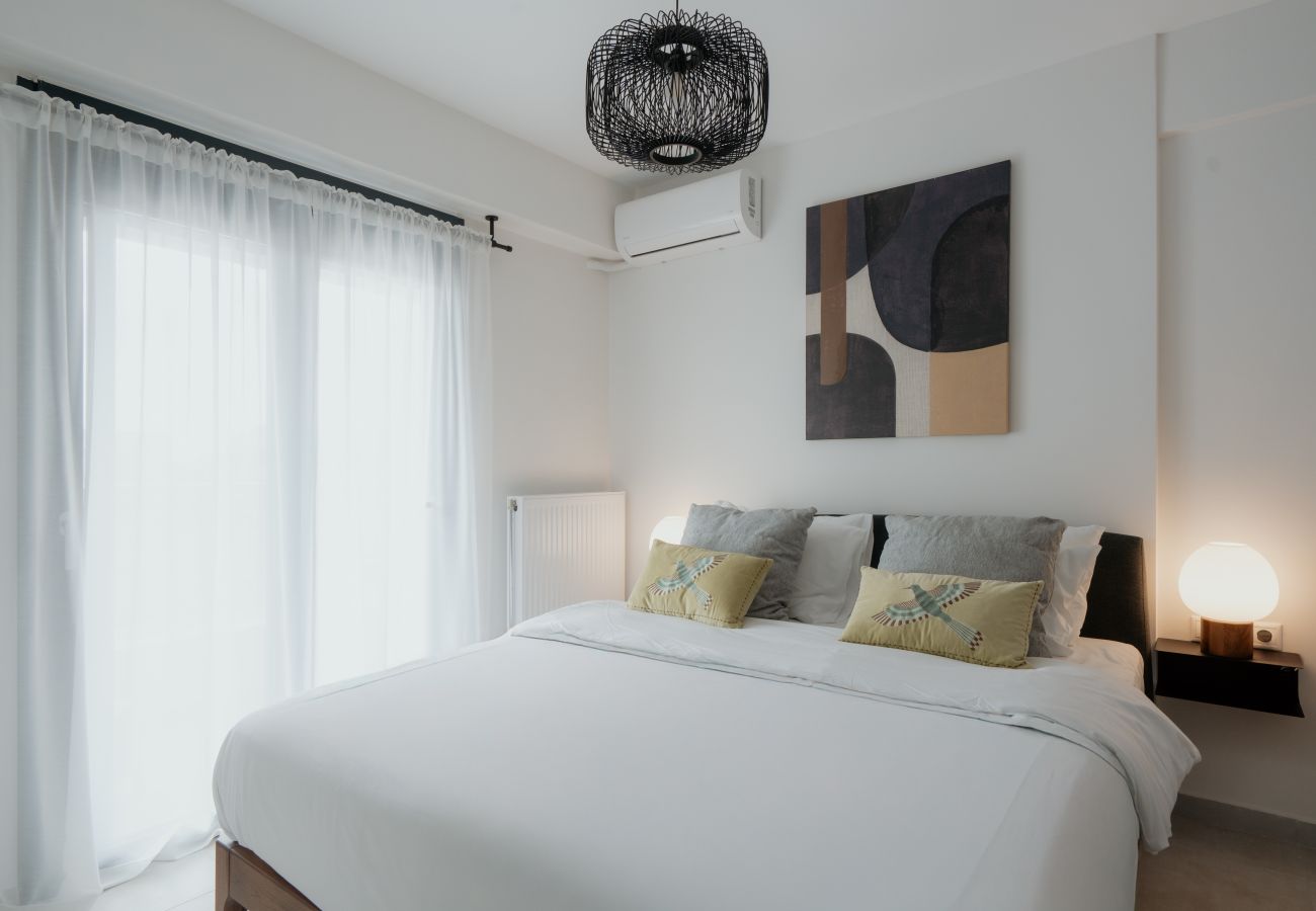 Apartment in Kallithea - 1BR Suite Apt | City Views | Metro | Pvt Parking!