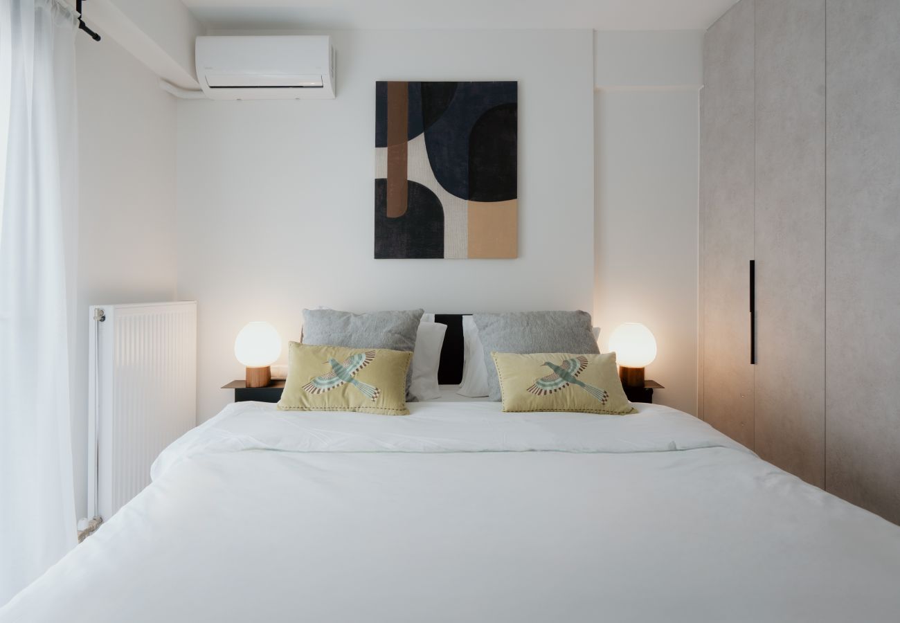 Apartment in Kallithea - 1BR Suite Apt | City Views | Metro | Pvt Parking!