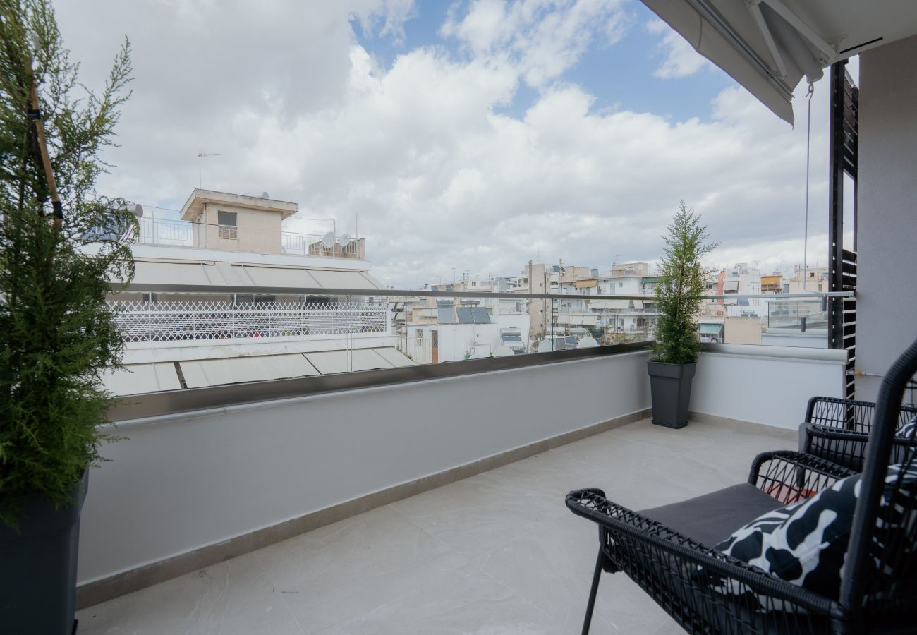 Apartment in Kallithea - 1BR Suite Apt | City Views | Metro | Pvt Parking!