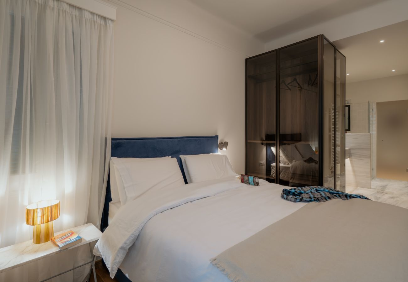 Apartment in Athens - Bright & Luxurious 3BR Suite | Metro | By Museum