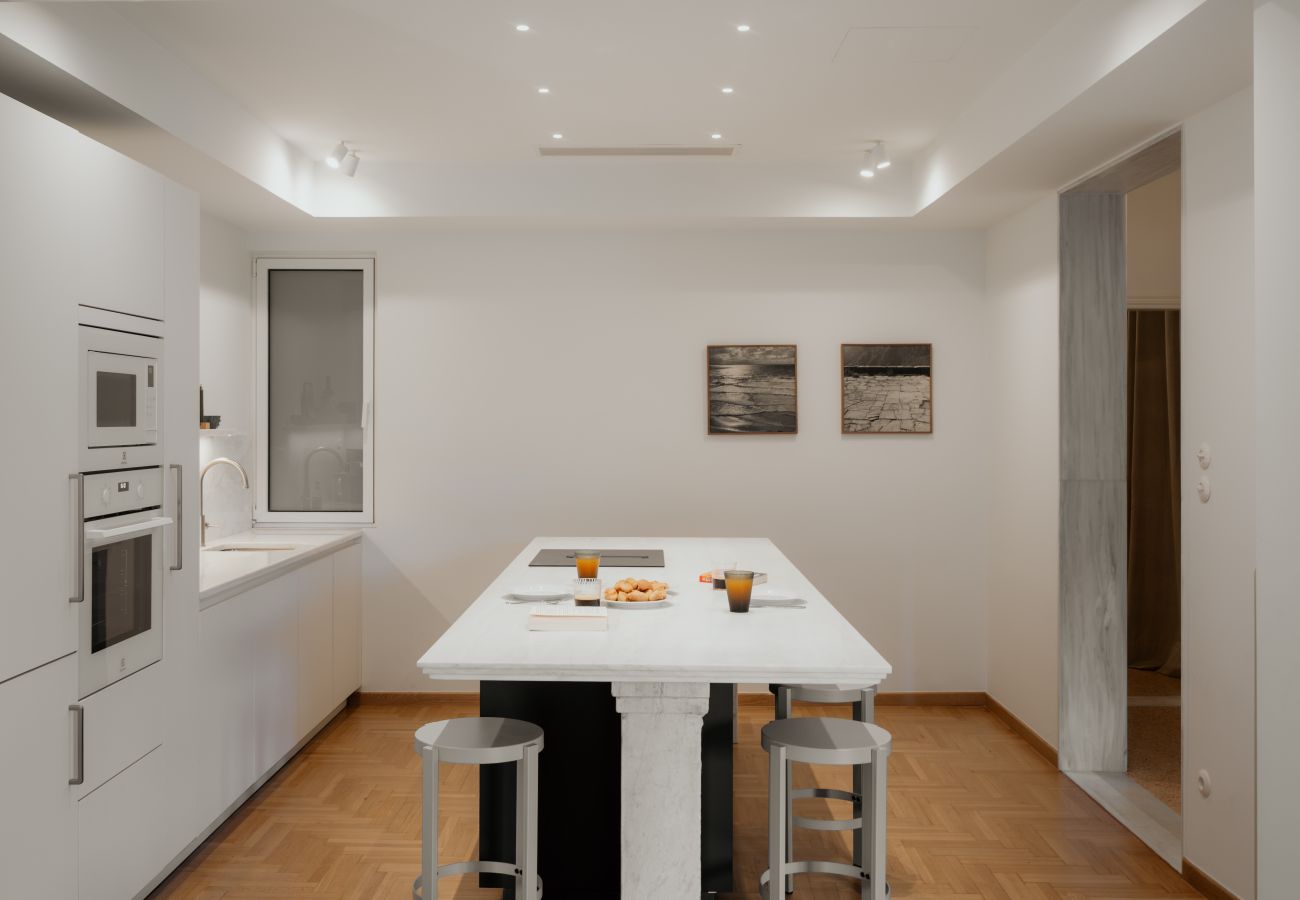 Apartment in Athens - Bright & Luxurious 3BR Suite | Metro | By Museum
