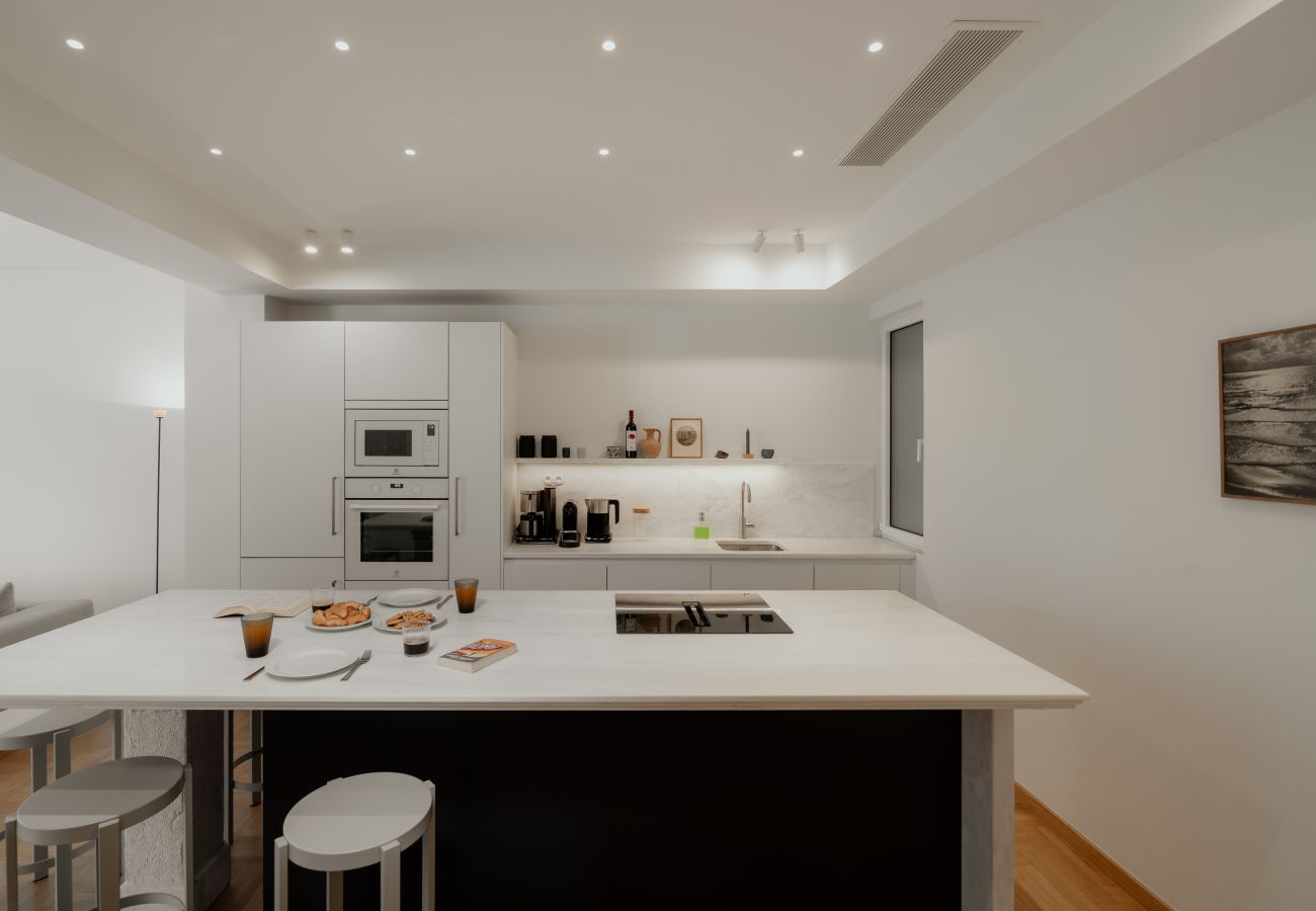 Apartment in Athens - Bright & Luxurious 3BR Suite | Metro | By Museum