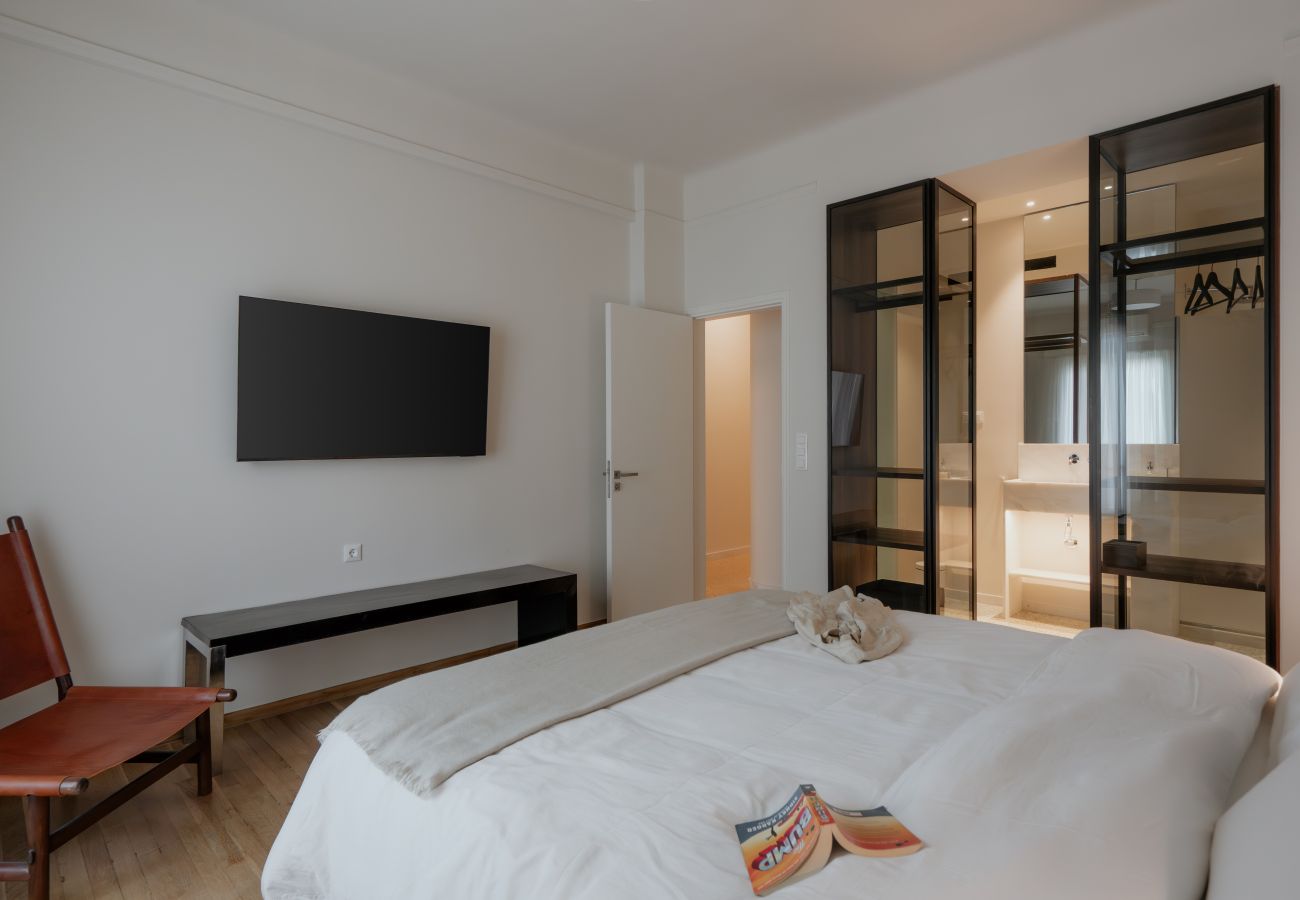 Apartment in Athens - Bright & Luxurious 3BR Suite | Metro | By Museum