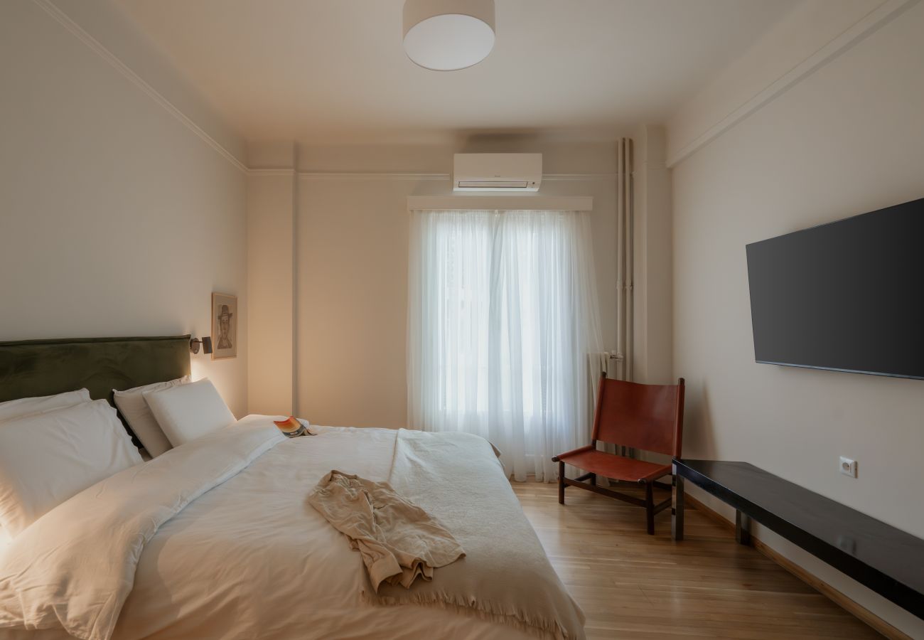 Apartment in Athens - Bright & Luxurious 3BR Suite | Metro | By Museum