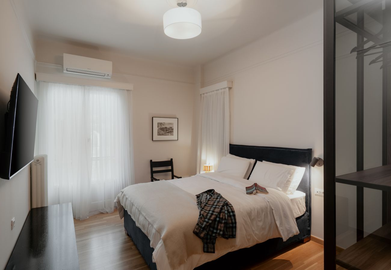 Apartment in Athens - Bright & Luxurious 3BR Suite | Metro | By Museum