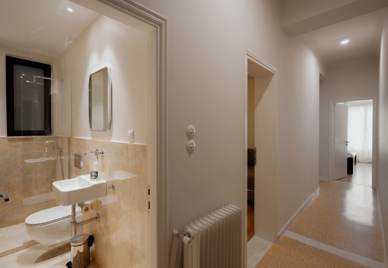 Apartment in Athens - Bright & Luxurious 3BR Suite | Metro | By Museum