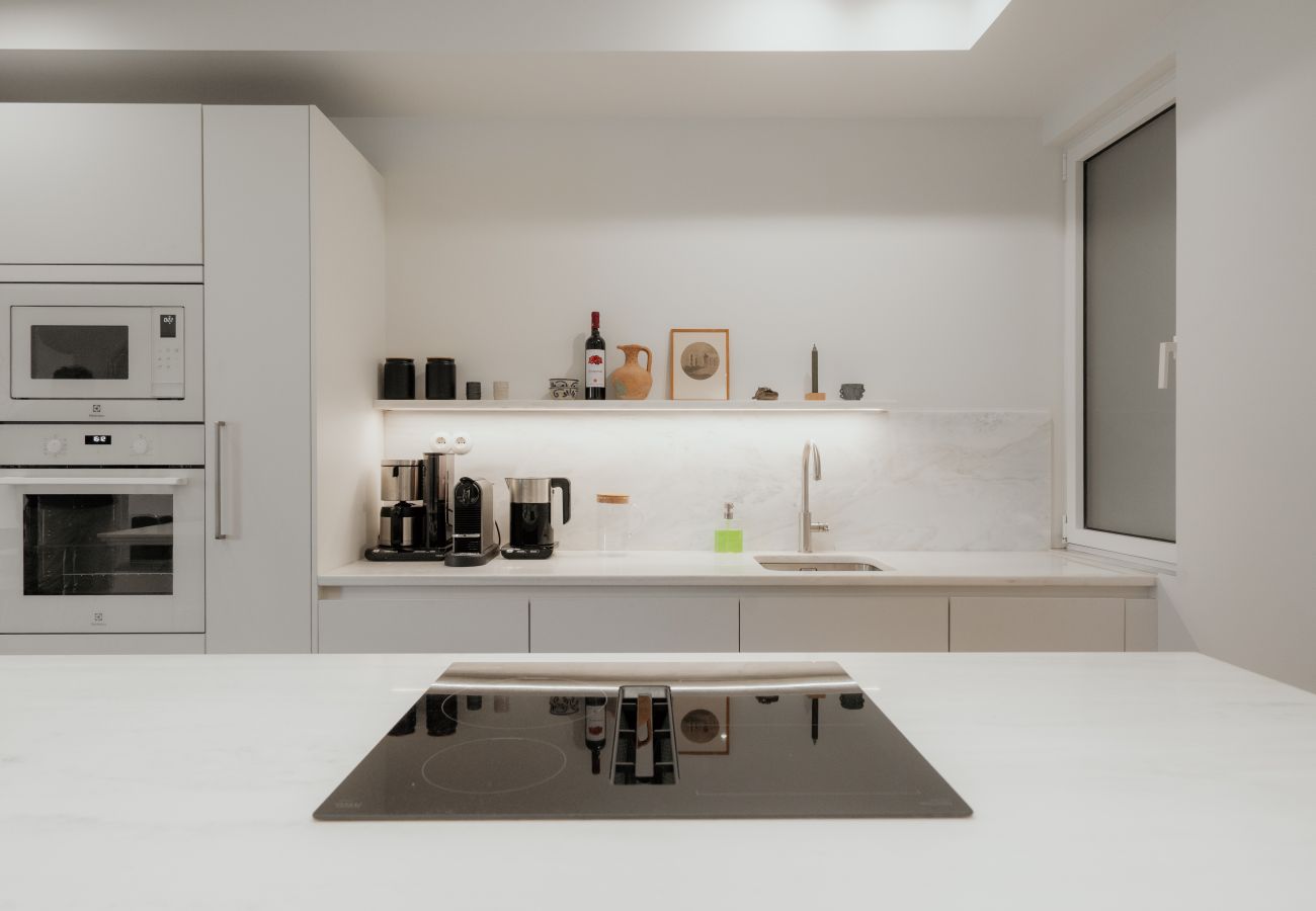 Apartment in Athens - Bright & Luxurious 3BR Suite | Metro | By Museum