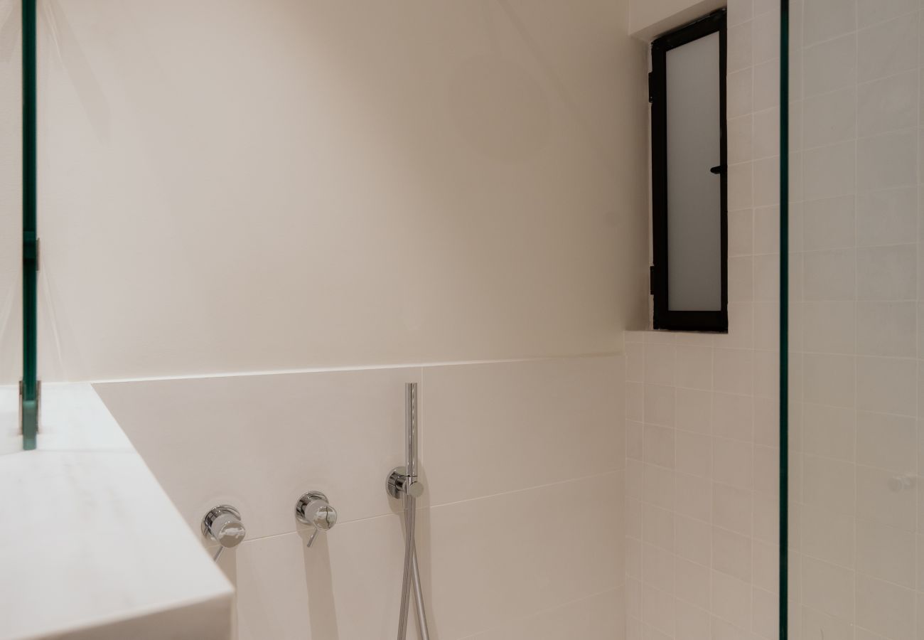 Apartment in Athens - Bright & Luxurious 3BR Suite | Metro | By Museum