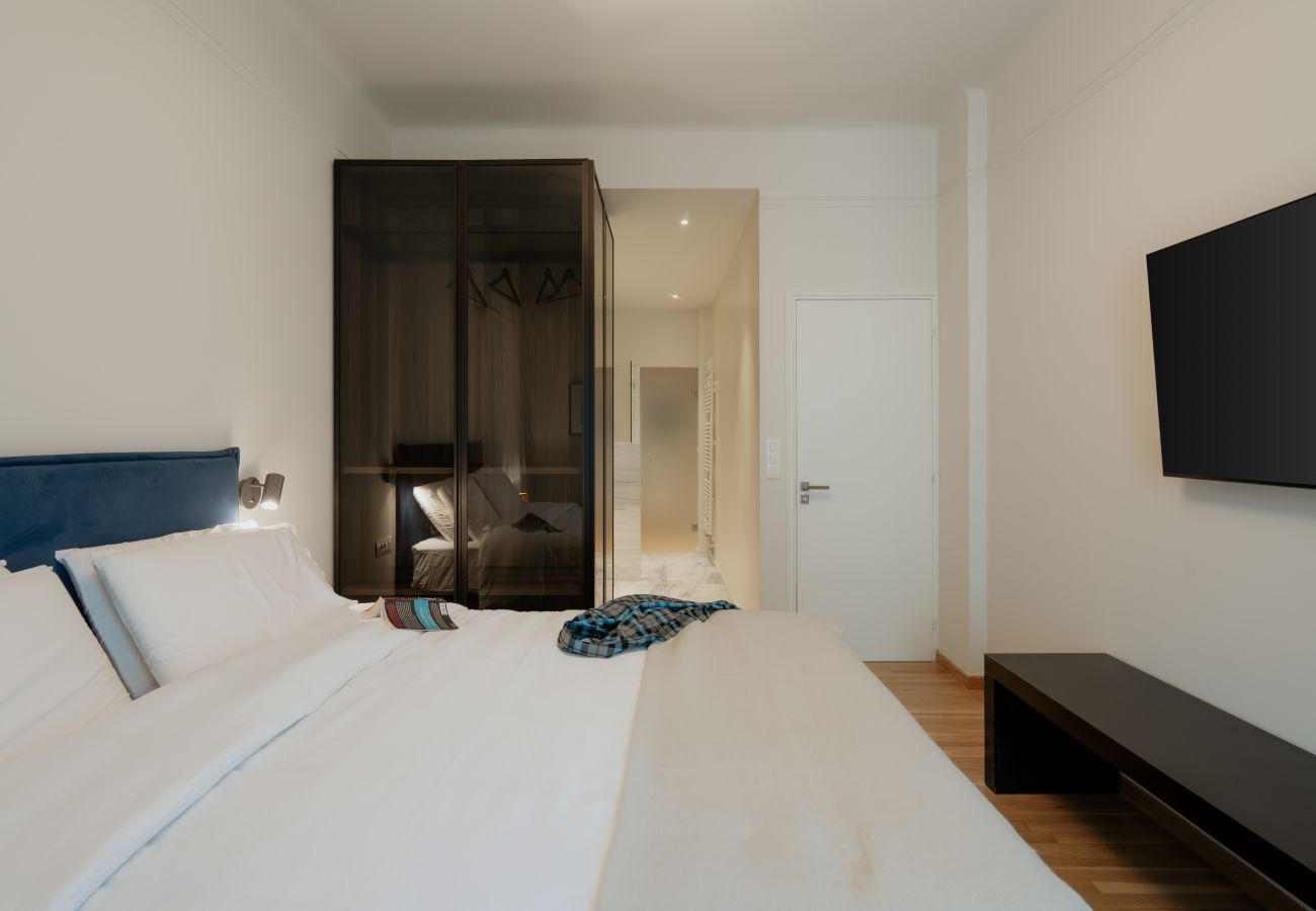 Apartment in Athens - Bright & Luxurious 3BR Suite | Metro | By Museum