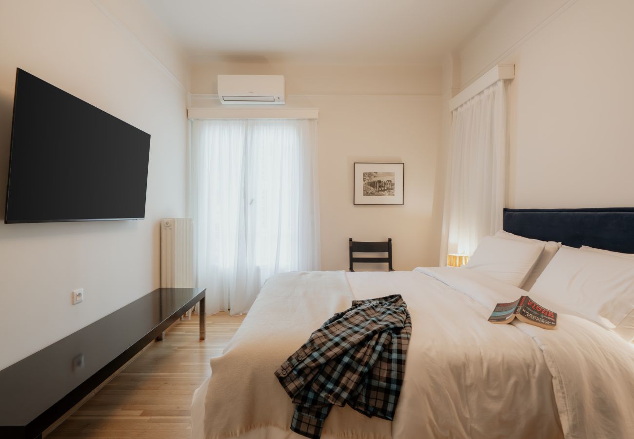 Apartment in Athens - Bright & Luxurious 3BR Suite | Metro | By Museum