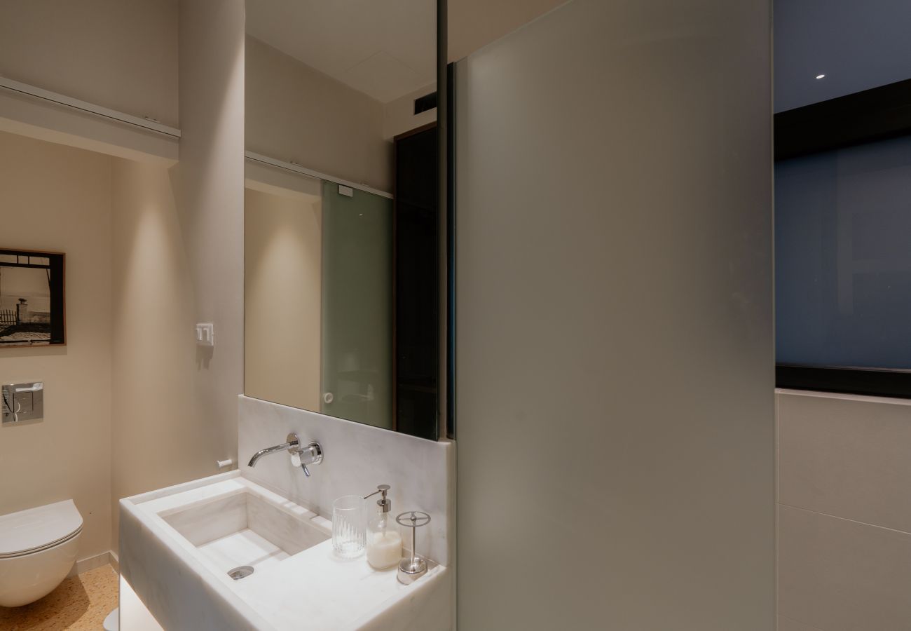 Apartment in Athens - Bright & Luxurious 3BR Suite | Metro | By Museum