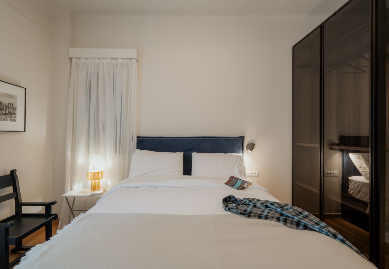 Apartment in Athens - Bright & Luxurious 3BR Suite | Metro | By Museum