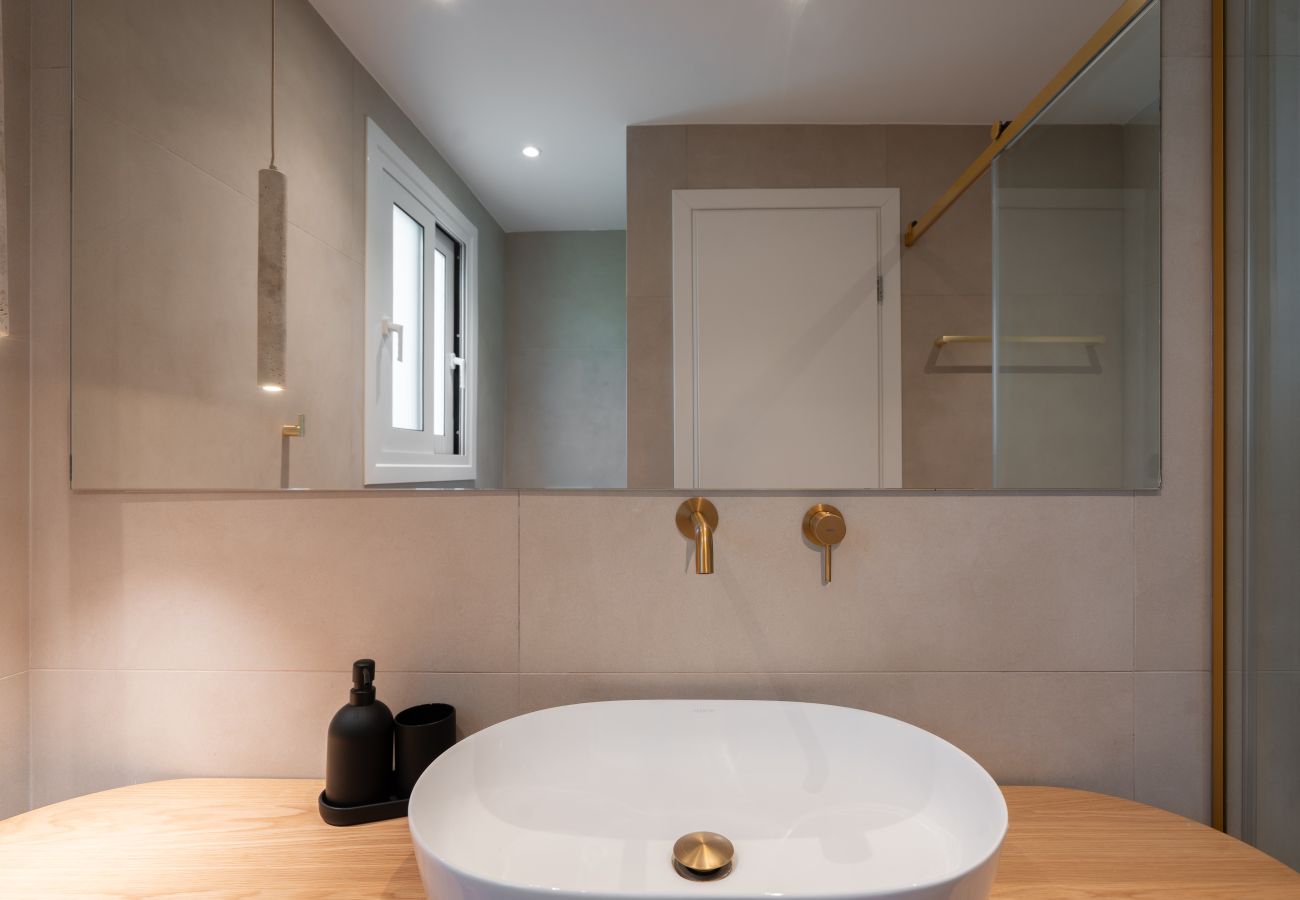 Apartment in Athens - 2BR Gem Apt | Near Metro | In Psiri-Thissio